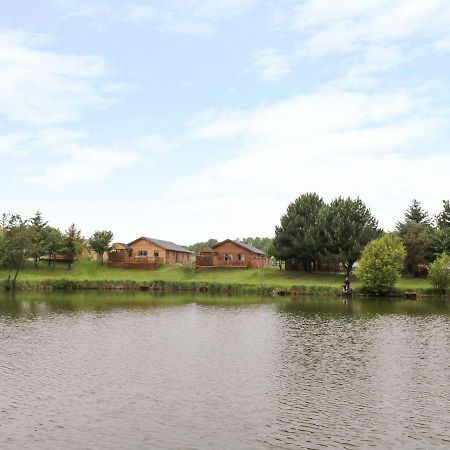 Makins Lodges Nuneaton Buitenkant foto