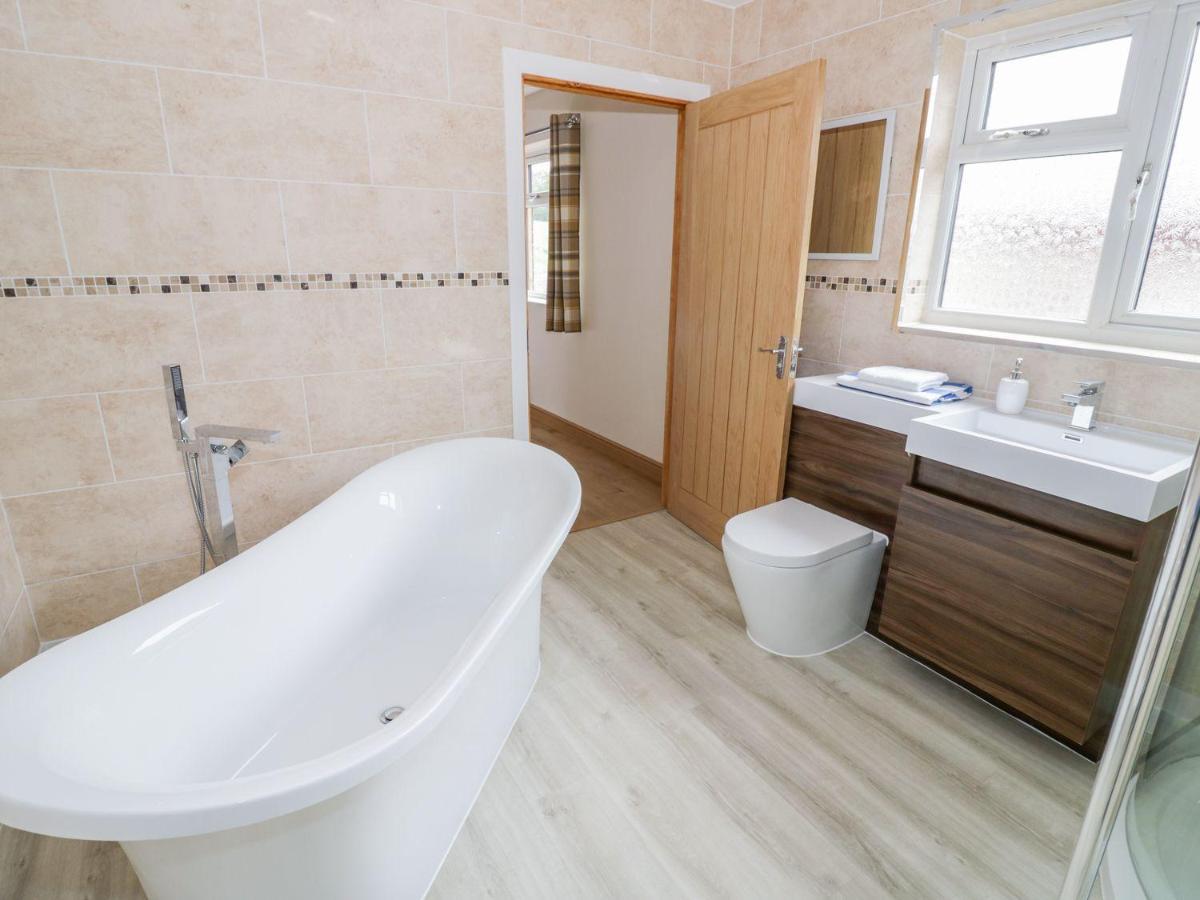 Makins Lodges Nuneaton Buitenkant foto
