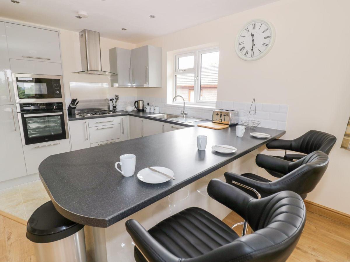 Makins Lodges Nuneaton Buitenkant foto